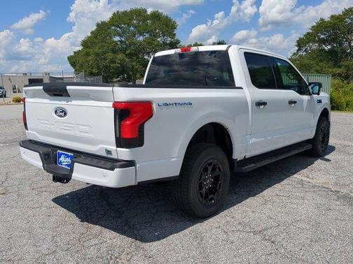 2025 Ford F-150 Lightning XLT