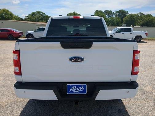 Oxford White 2022 Ford F-150 XL