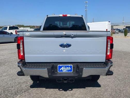2026 Ford F-350 Lariat Super Duty