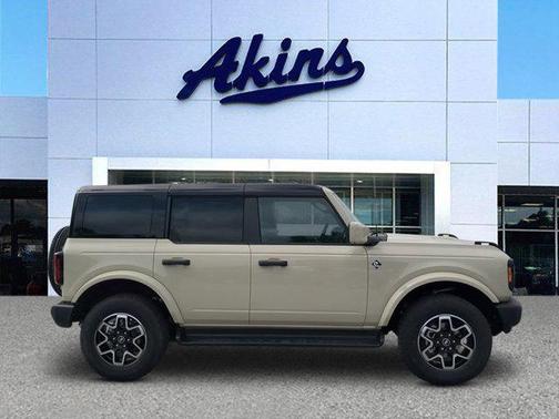 Beige 2026 Ford Bronco Outer Banks