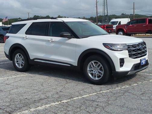 2025 Ford Explorer Active