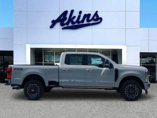 2026 Ford F-250 Platinum