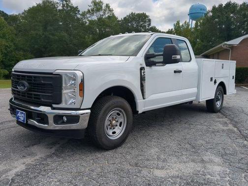 2025 Ford F-250 XL