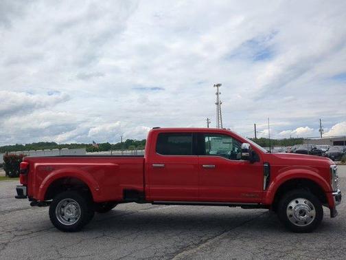 2025 Ford F-450 Lariat