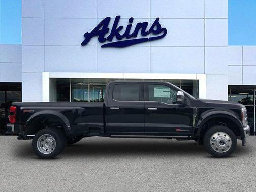 2025 Ford F-450 Lariat