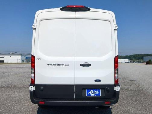 2025 Ford Transit-250 148 WB Medium Roof Cargo
