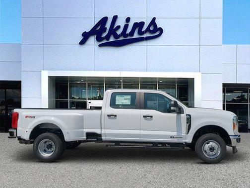Oxford White 2026 Ford F-350 XL