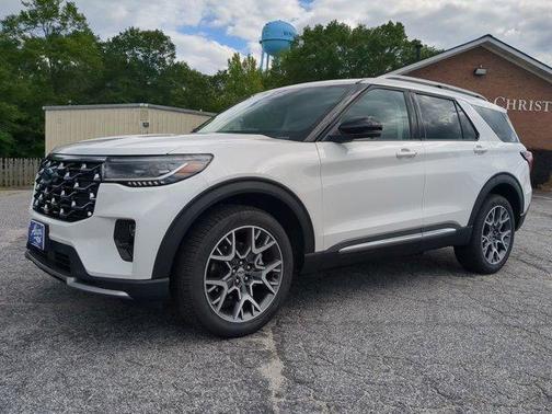 2025 Ford Explorer Platinum