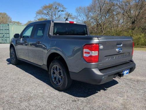 Carbonized Gray Metallic 2024 Ford Maverick XLT