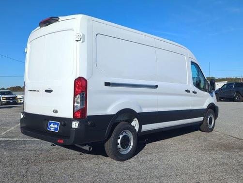 2026 Ford Transit-250 XL