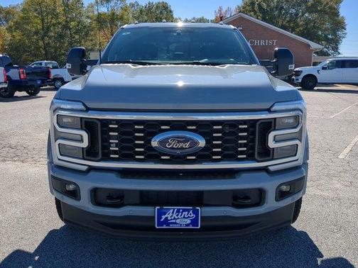 2025 Ford F-450 Platinum