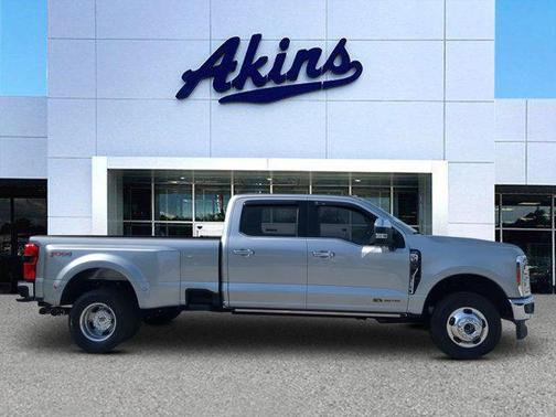 2023 Ford F-350 Lariat Super Duty