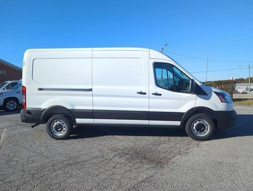 2026 Ford Transit-250 XL
