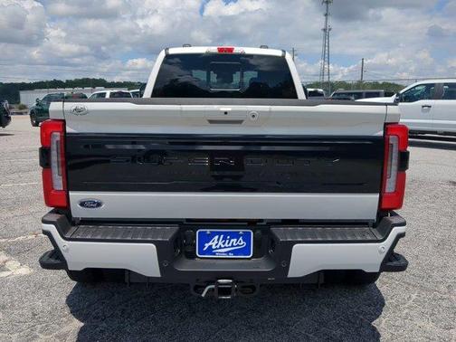 2025 Ford F-450 Platinum