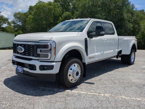 2025 Ford F-450 Platinum