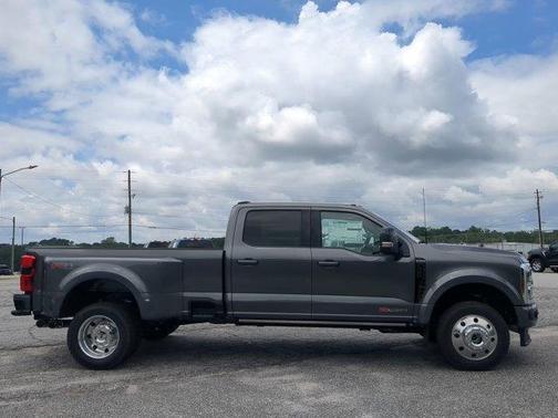 2025 Ford F-450 Platinum