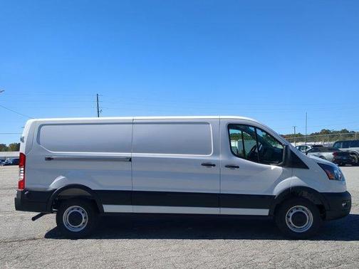 2025 Ford Transit-250 XL