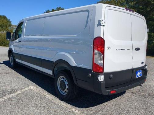 2025 Ford Transit-250 XL