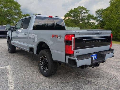 2025 Ford F-350 Platinum