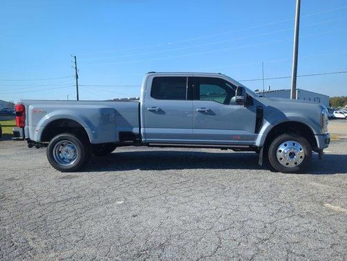 2025 Ford F-450 Platinum