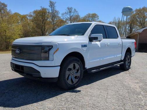 2025 Ford F-150 Lightning LARIAT