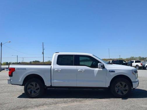 2025 Ford F-150 Lightning LARIAT