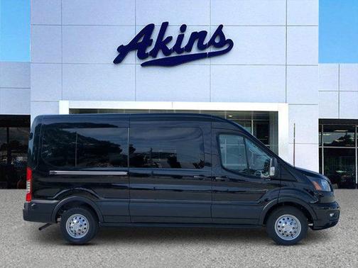 2025 Ford Transit-350 XLT