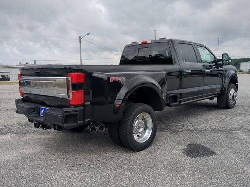 2025 Ford F-450 Platinum
