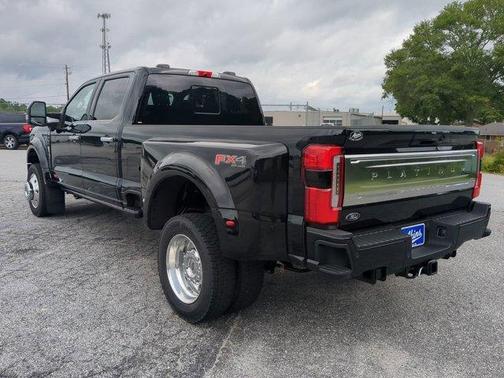 2025 Ford F-450 Platinum