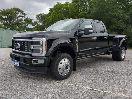 2025 Ford F-450 Platinum