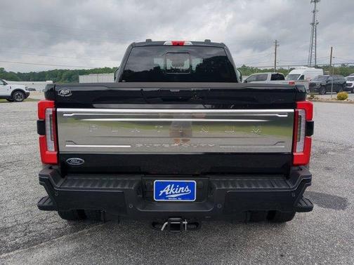 2025 Ford F-450 Platinum