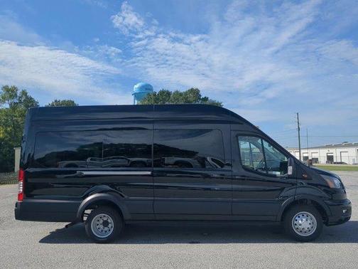2025 Ford Transit-350 XLT