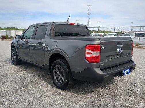 Carbonized Gray Metallic 2024 Ford Maverick XLT