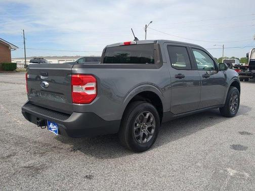 Carbonized Gray Metallic 2024 Ford Maverick XLT