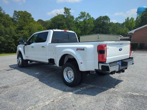 2025 Ford F-450 Lariat