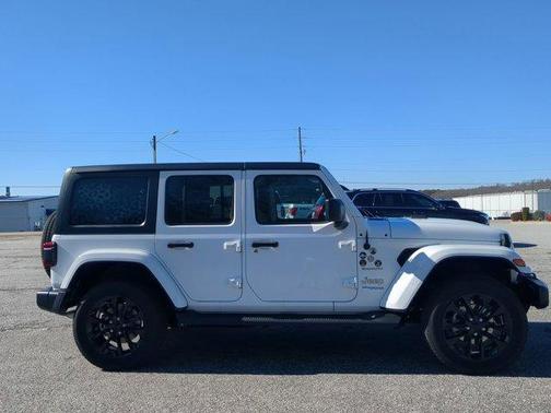 2022 Jeep Wrangler Unlimited 4xe Sahara