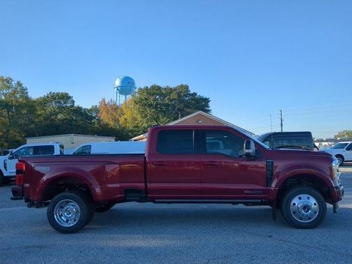 2025 Ford F-450 Platinum