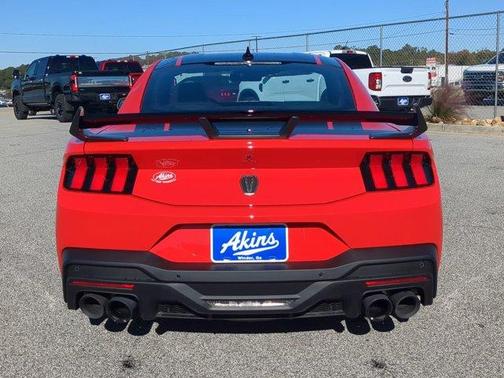 2025 Ford Mustang Dark Horse