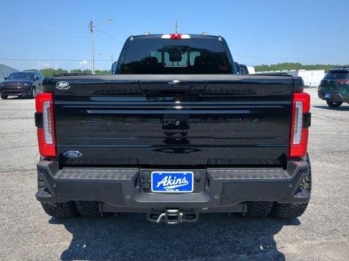 2025 Ford F-450 Platinum