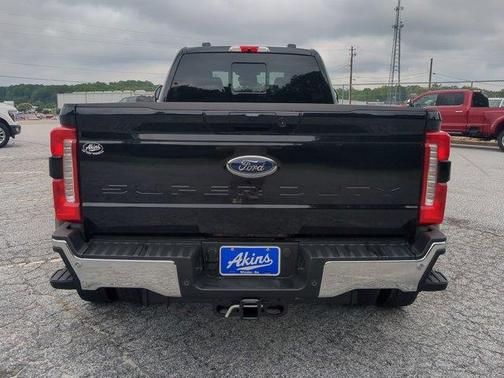 2025 Ford F-450 Lariat