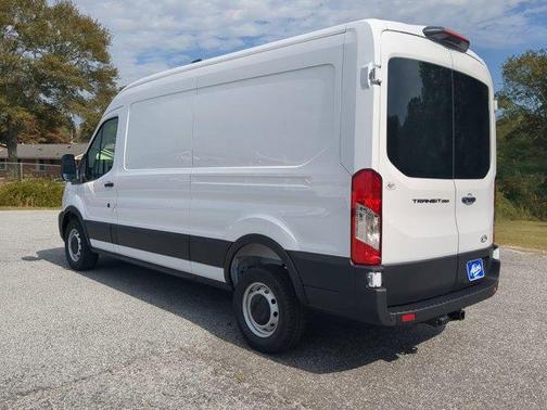 2026 Ford Transit-250 XL