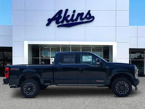 2025 Ford F-350 Platinum