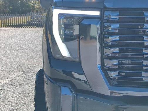 2024 GMC Sierra 2500 Denali Ultimate