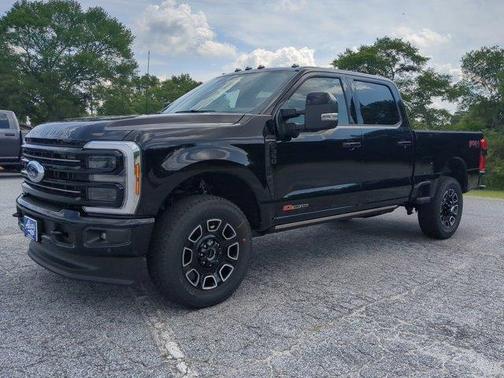 2025 Ford F-350 Platinum