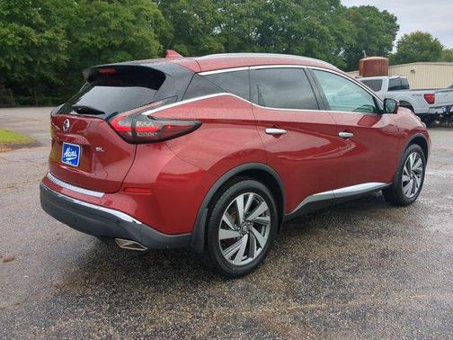 Red 2020 Nissan Murano SL