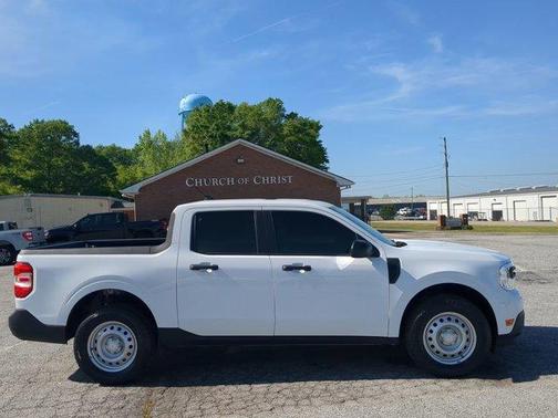 Oxford White 2024 Ford Maverick XL