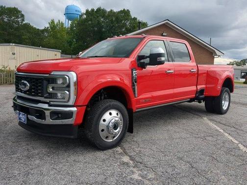 2025 Ford F-450 Lariat