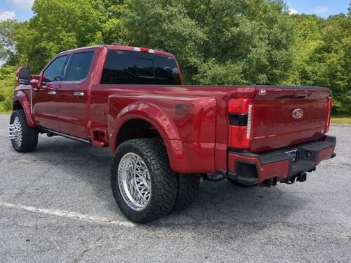 2025 Ford F-450 Lariat