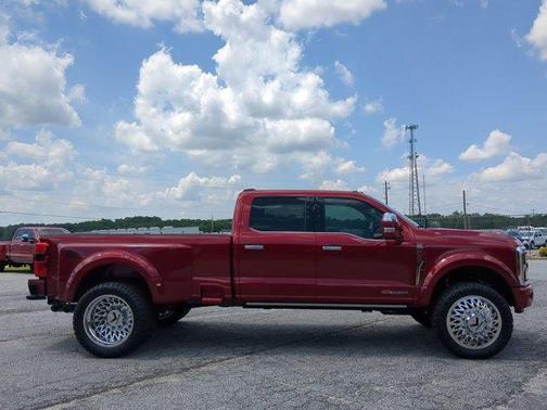 2025 Ford F-450 Lariat
