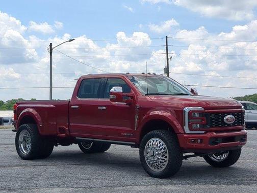 2025 Ford F-450 Lariat